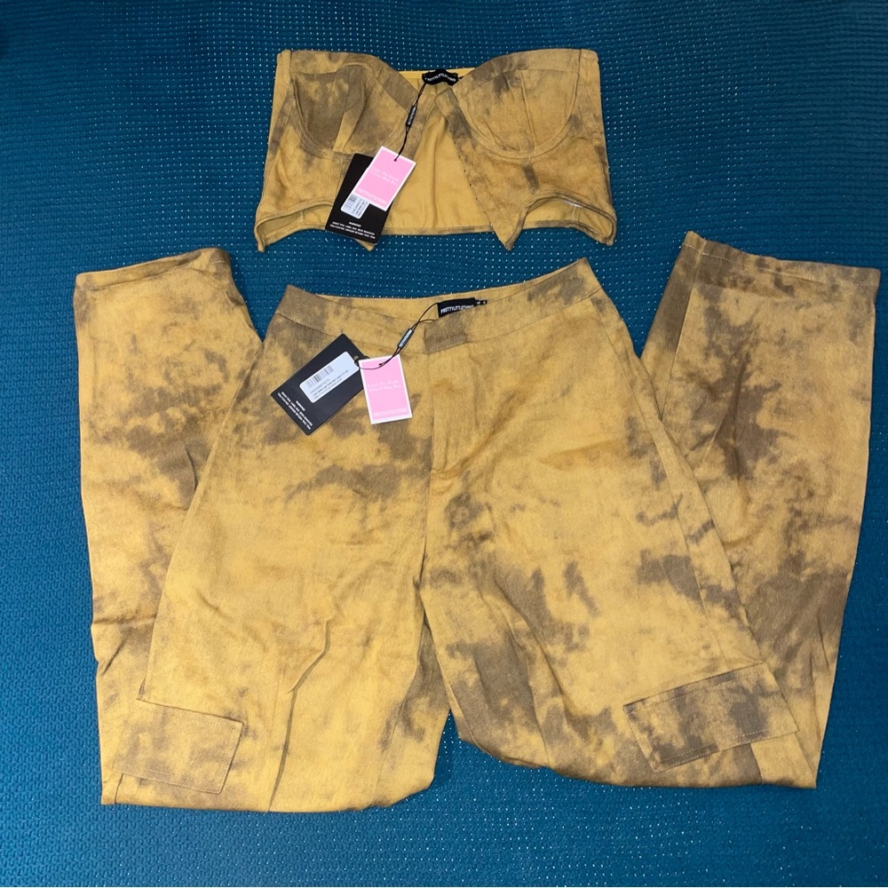 PRETTY LITTLE THING - BRAND NEW 2 Piece Set